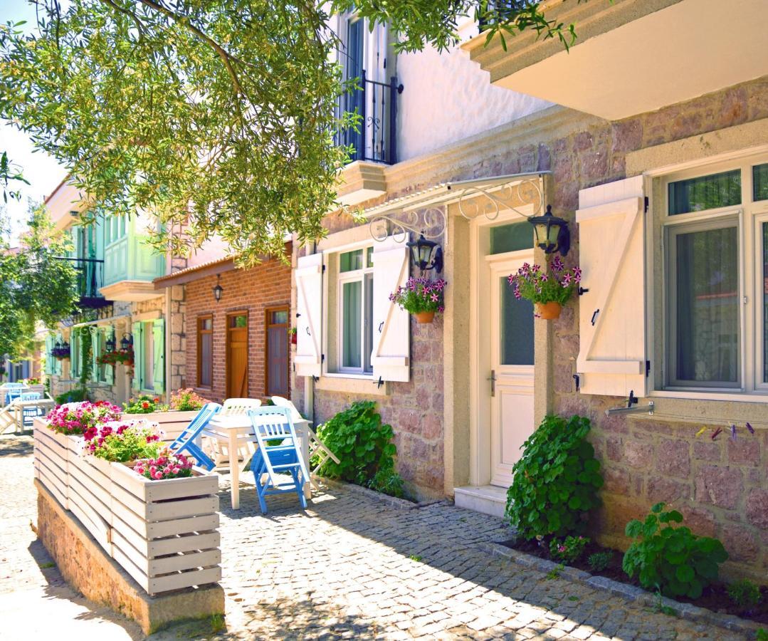 Zeytin Arasi Apart Otel Ayvalı エクステリア 写真