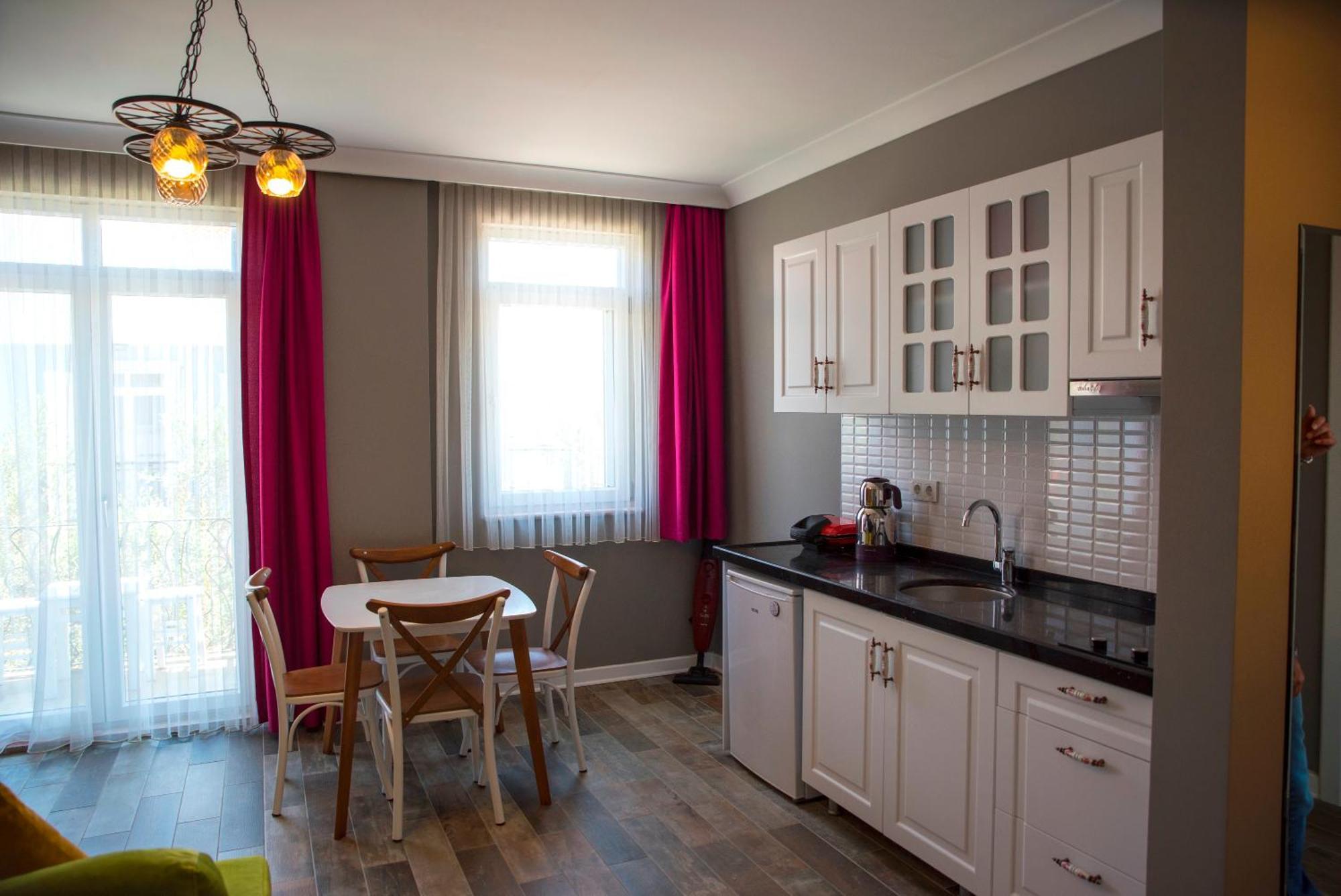 Zeytin Arasi Apart Otel Ayvalı 部屋 写真
