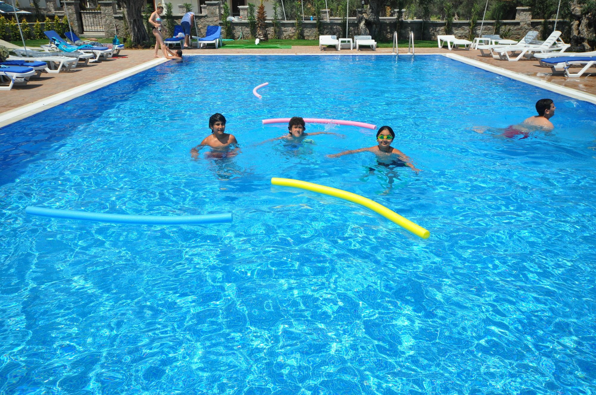 Zeytin Arasi Apart Otel Ayvalı エクステリア 写真
